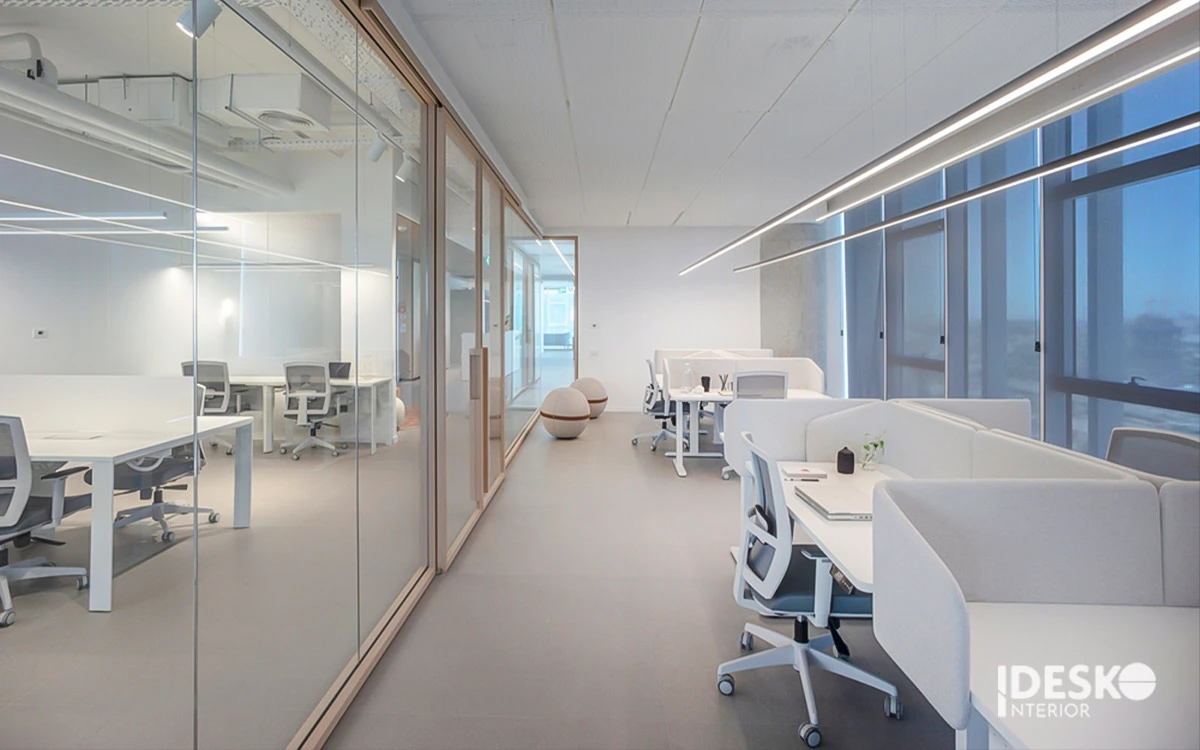 Thiết kế văn phòng giá rẻ theo phong cách tối giản