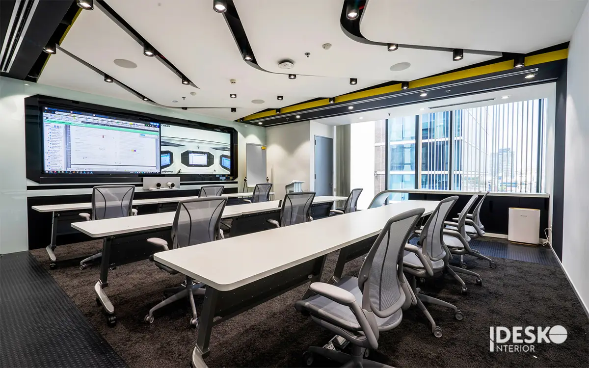 Sử dụng nội thất và thiết bị thông minh trong văn phòng công nghệ