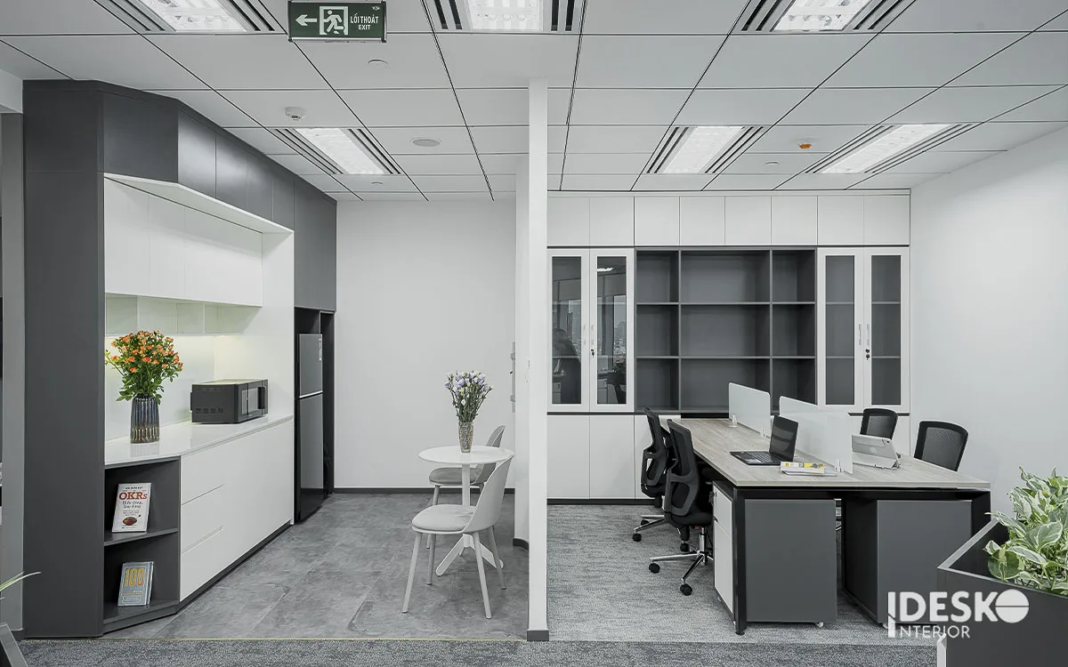 Sắp xếp khoa học, tận dụng tối đa không gian khi thiết kế văn phòng 100m2