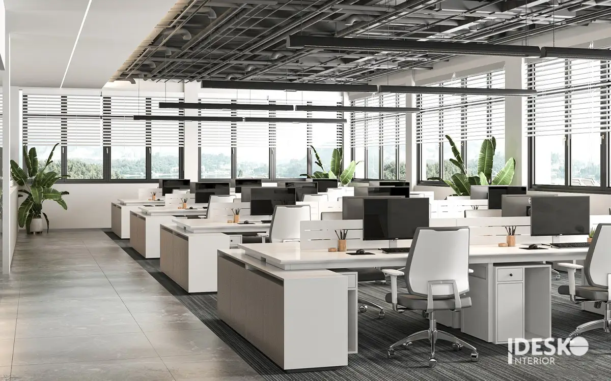 Văn phòng 300m2 hiện đại với không gian mở, trần kỹ thuật lộ và ánh sáng tự nhiên