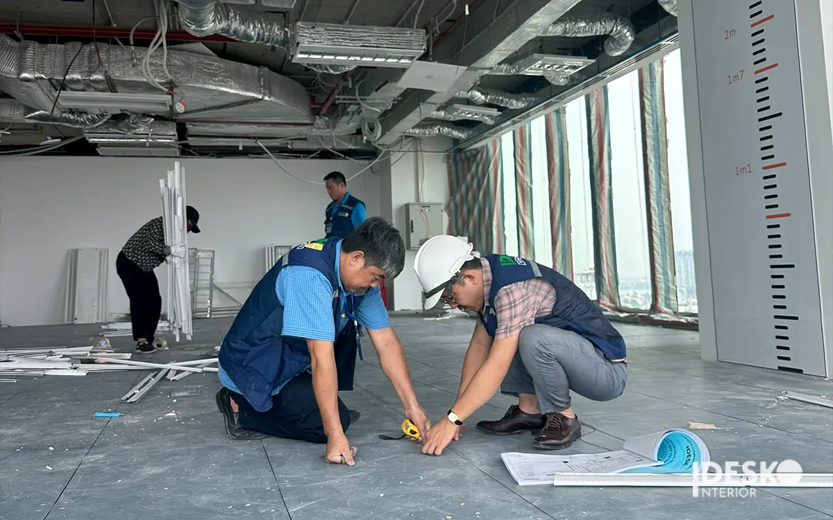 Kiểm tra và báo cáo chất lượng khi thi công văn phòng