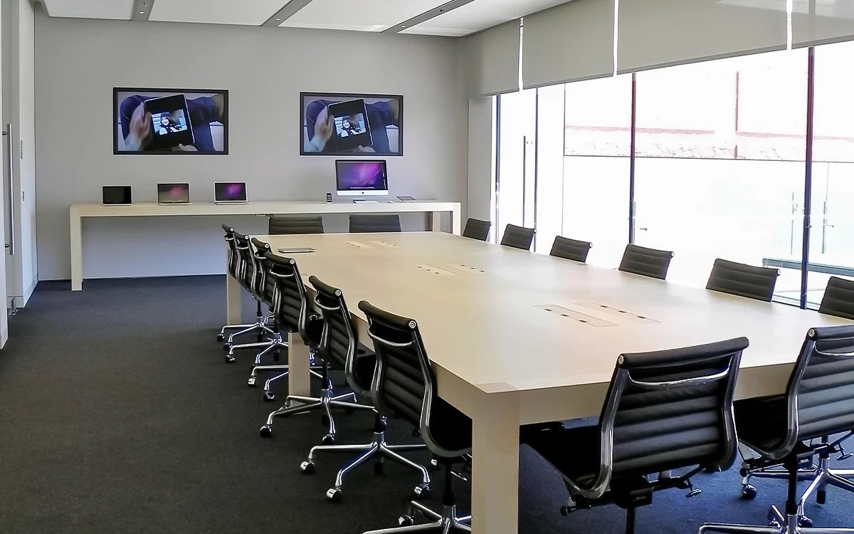 Thiết kế phòng họp thông minh tại Apple Store - 2
