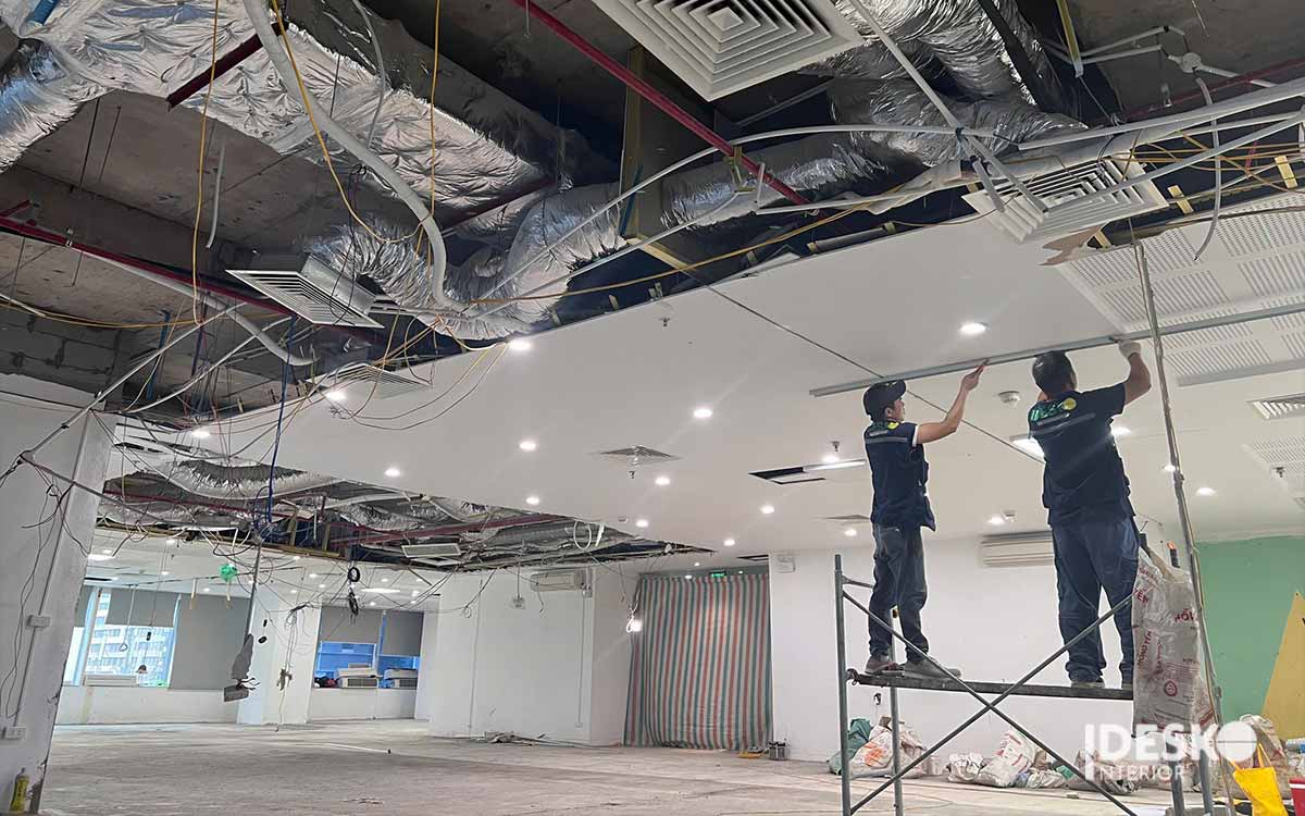 Tiến hành thi công hoàn trả mặt bằng văn phòng