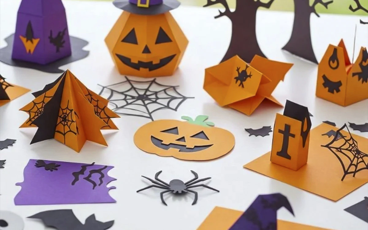 Trang trí halloween bằng giấy, bìa cắt dán