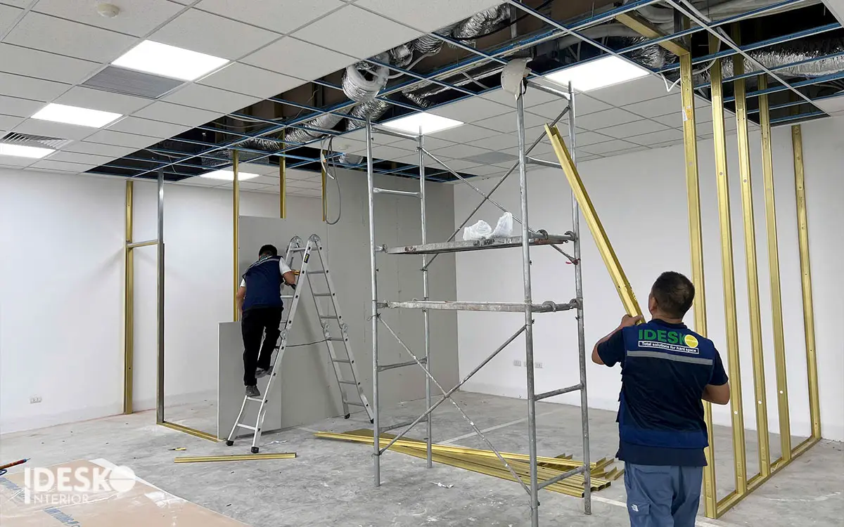Thi công phần thô và kết cấu văn phòng