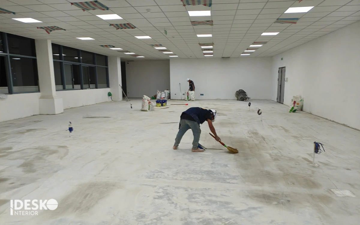 Vệ sinh và dọn dẹp rác thải sau khi thi công