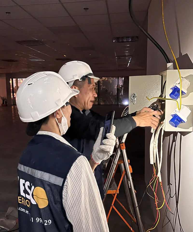 Thi công hệ thống điện mạng_Trang dịch vụ