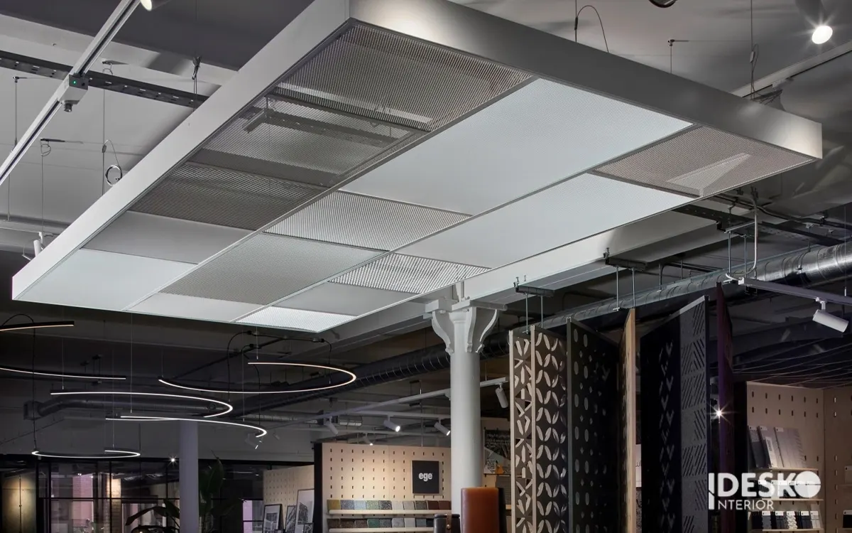 Thiết kế trần kim loại trong văn phòng