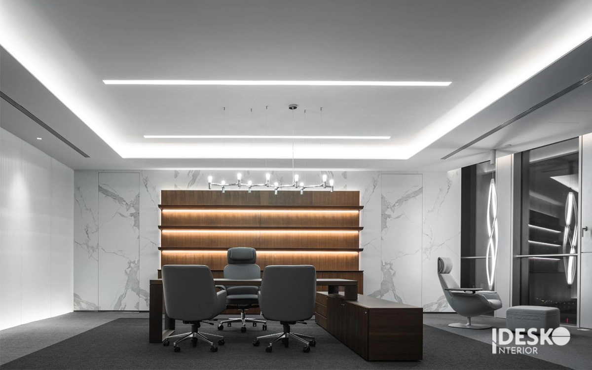 Phòng giám đốc với bố cục cân đối, ánh sáng tinh gọn và tổng thể sang trọng