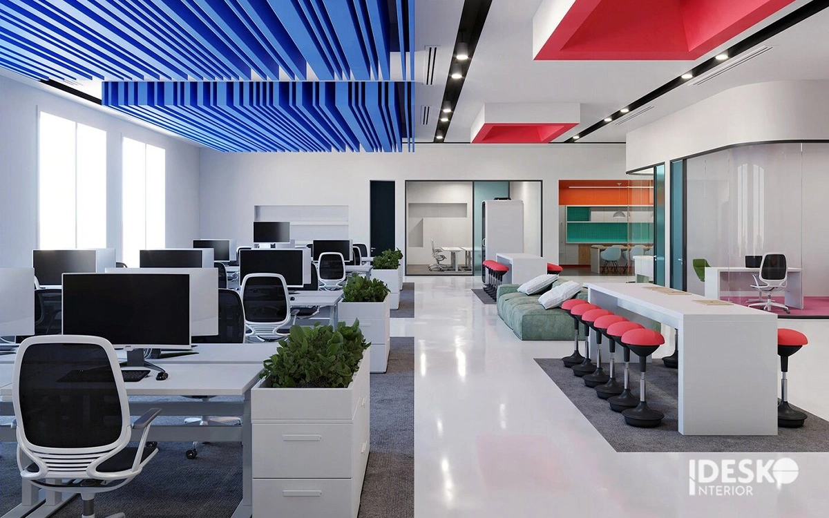 Không gian làm việc hiện đại với bố cục mở, kết hợp màu sắc sáng tạo và nội thất tối giản